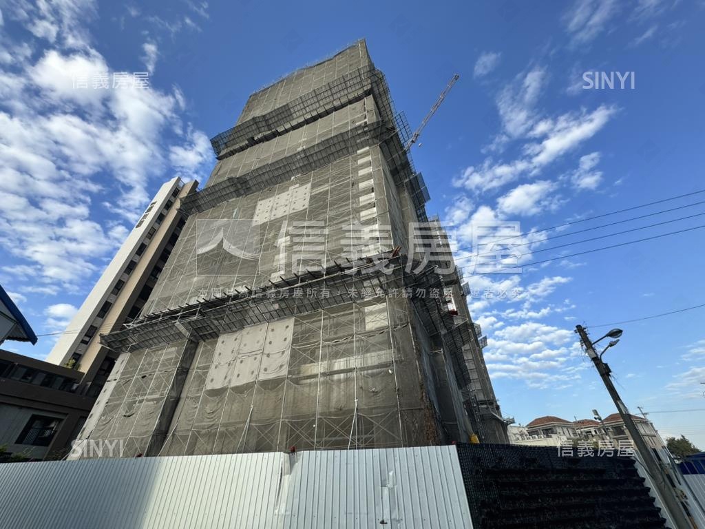 品微楓兩房附車位房屋室內格局與周邊環境