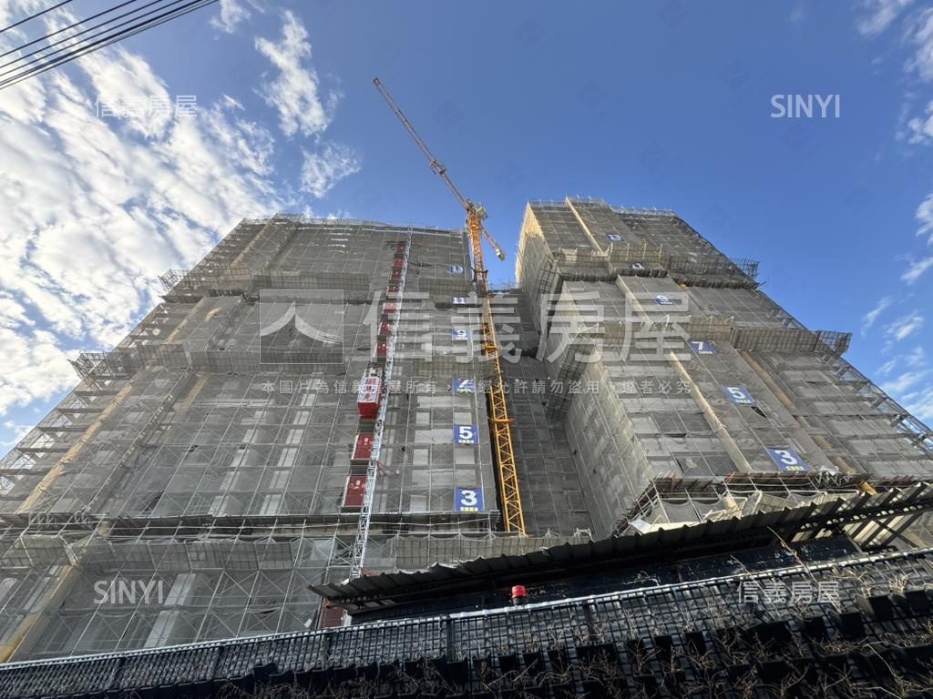 品微楓兩房附車位房屋室內格局與周邊環境