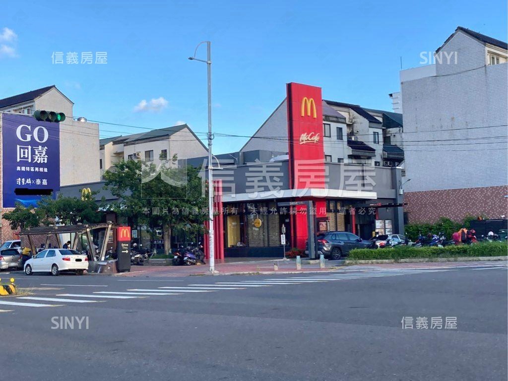 ＊誠售＊嘉義大路寬角地房屋室內格局與周邊環境