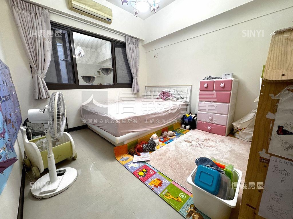 路易十世景觀３房車位房屋室內格局與周邊環境