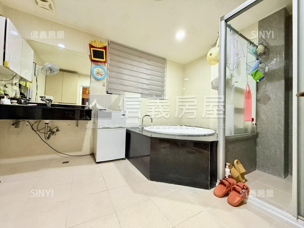 太子世紀帝國雙車美墅房屋室內格局與周邊環境