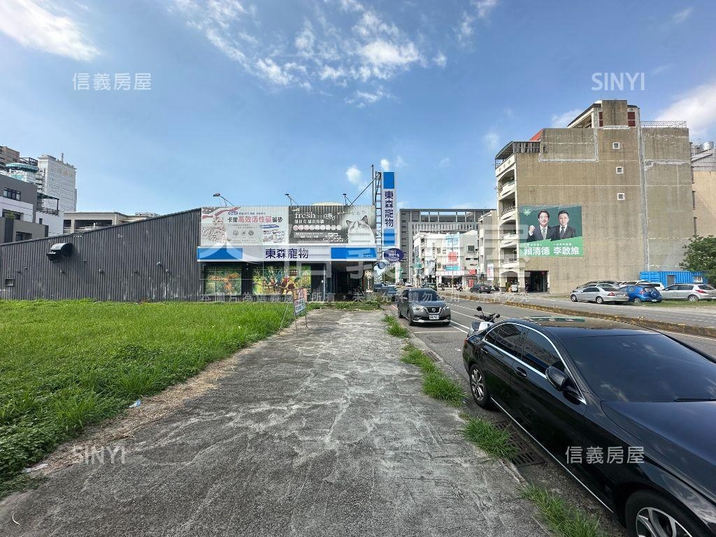 市政府２０米路住宅區土地房屋室內格局與周邊環境