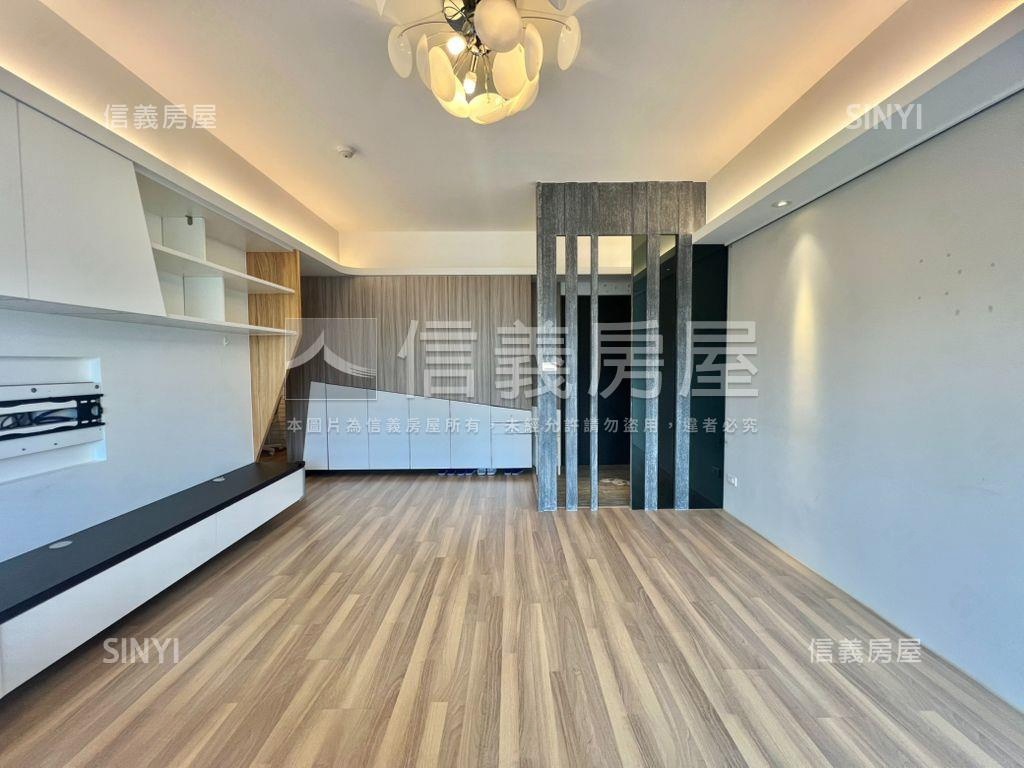 亞東站天藍藍三房車位房屋室內格局與周邊環境