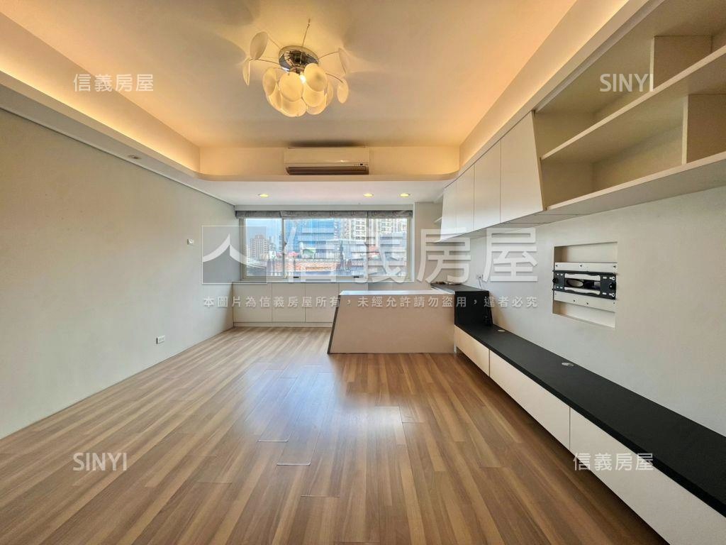 亞東站天藍藍三房車位房屋室內格局與周邊環境