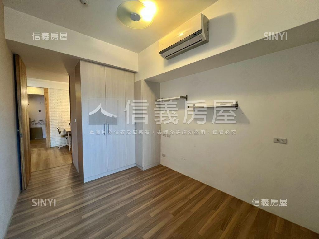 亞東站天藍藍三房車位房屋室內格局與周邊環境