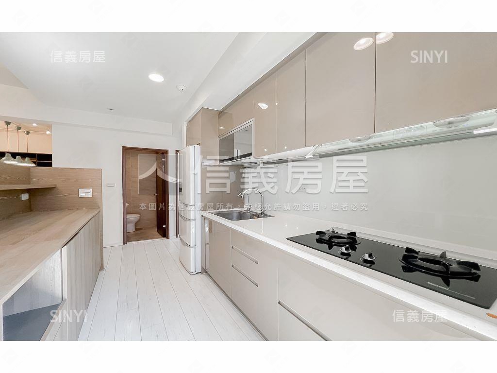 聖府晶華～高樓～裝潢３房房屋室內格局與周邊環境