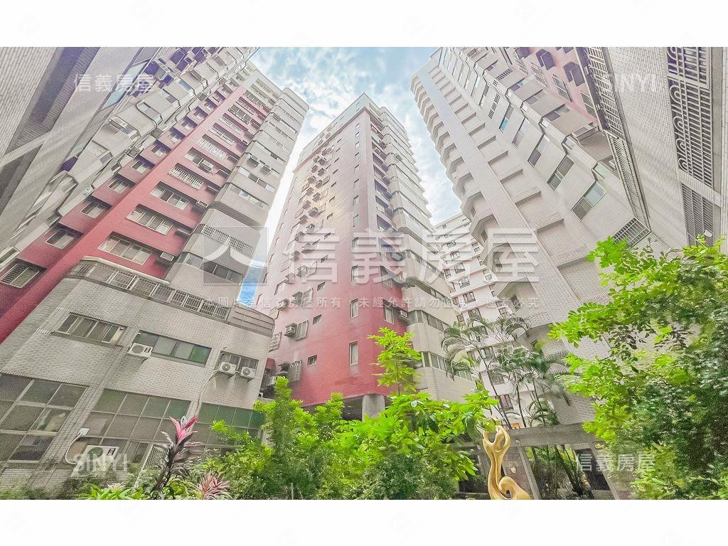 聖府晶華～高樓～裝潢３房房屋室內格局與周邊環境