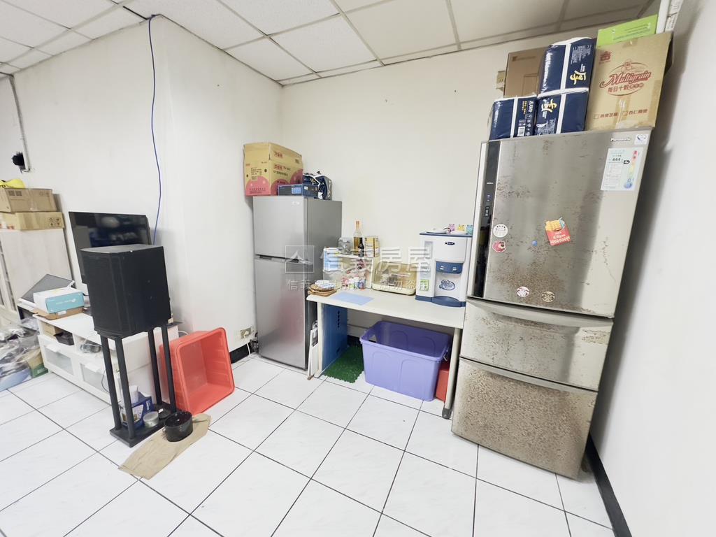 勝利路低總價兩房房屋室內格局與周邊環境