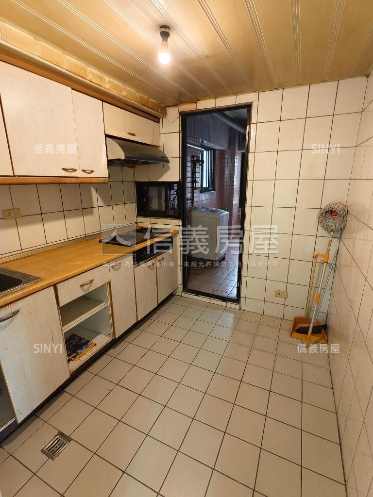 景觀宏國大鎮三房房屋室內格局與周邊環境