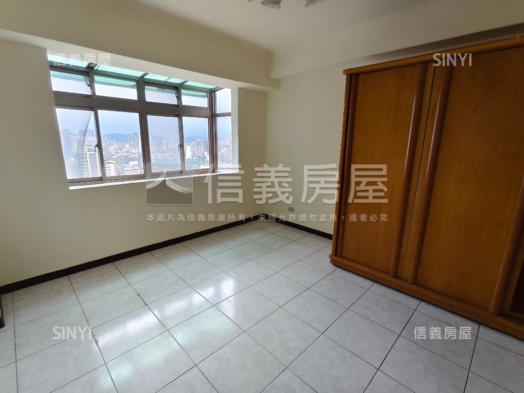 景觀宏國大鎮三房房屋室內格局與周邊環境