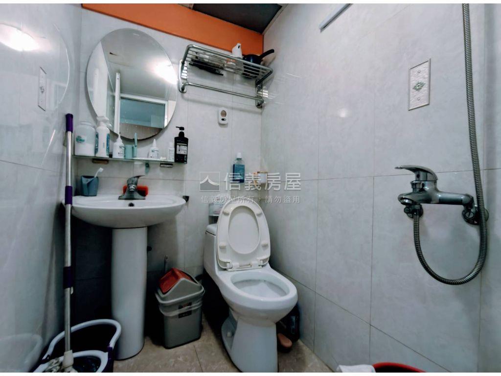 近碧潭寬敞美美屋房屋室內格局與周邊環境