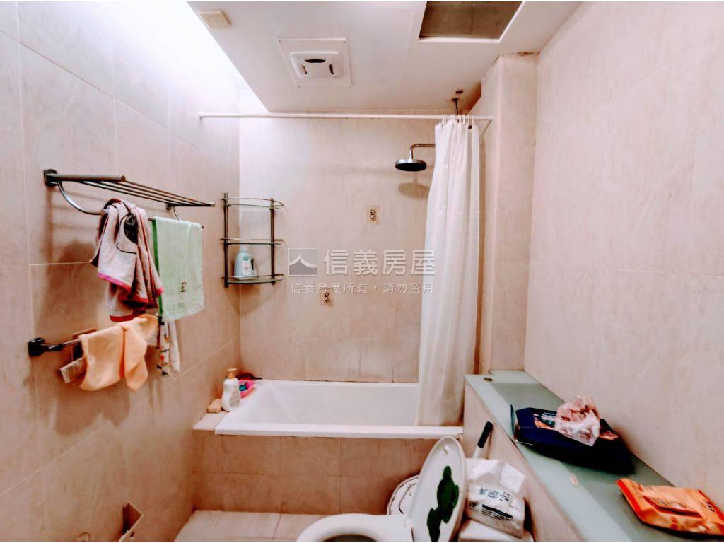 近碧潭寬敞美美屋房屋室內格局與周邊環境