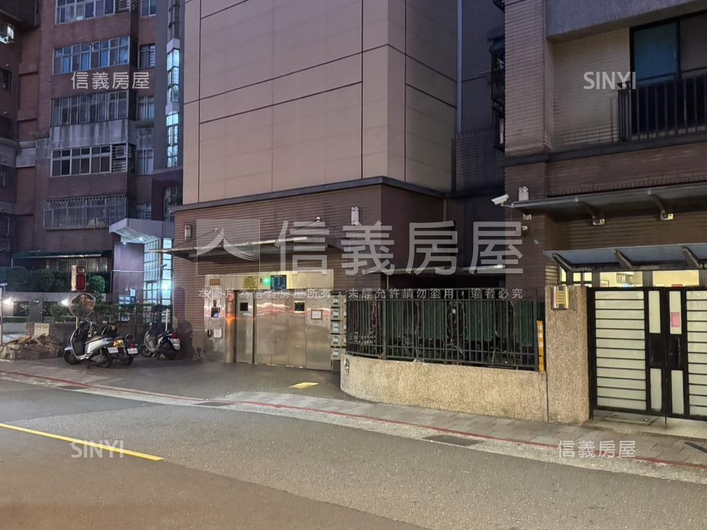 石牌陽大塔式車位房屋室內格局與周邊環境