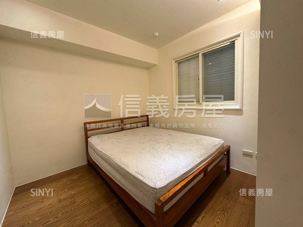 南京復興美妝朝南電梯三房房屋室內格局與周邊環境