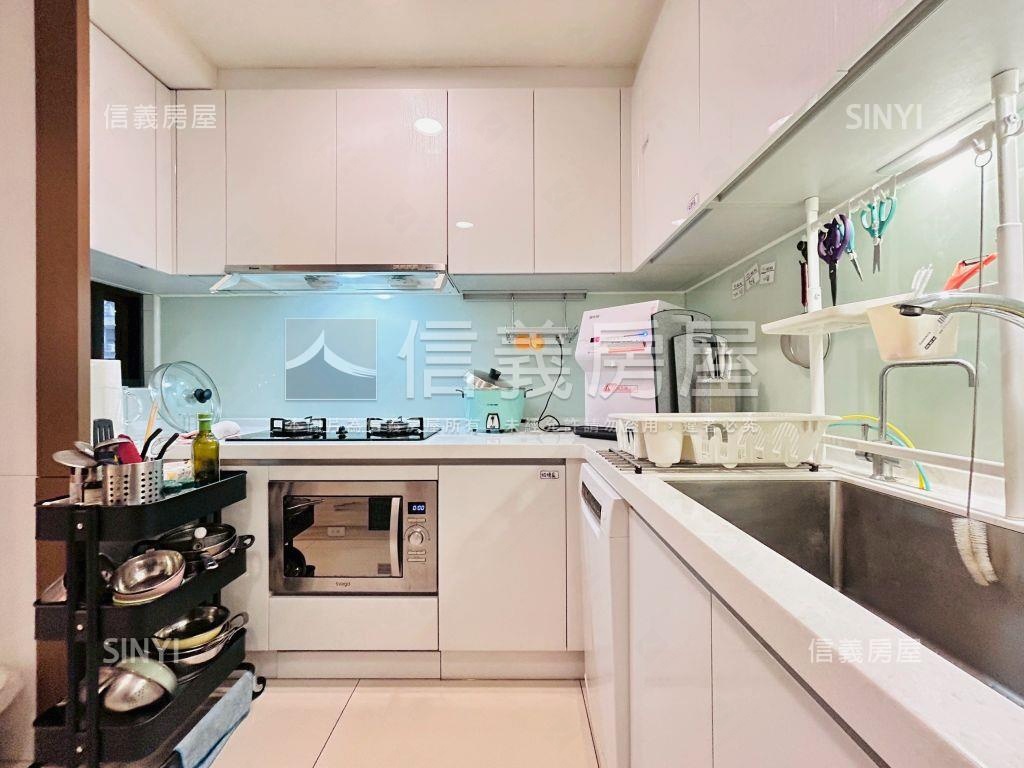 水秀公園３＋１有車位房屋室內格局與周邊環境