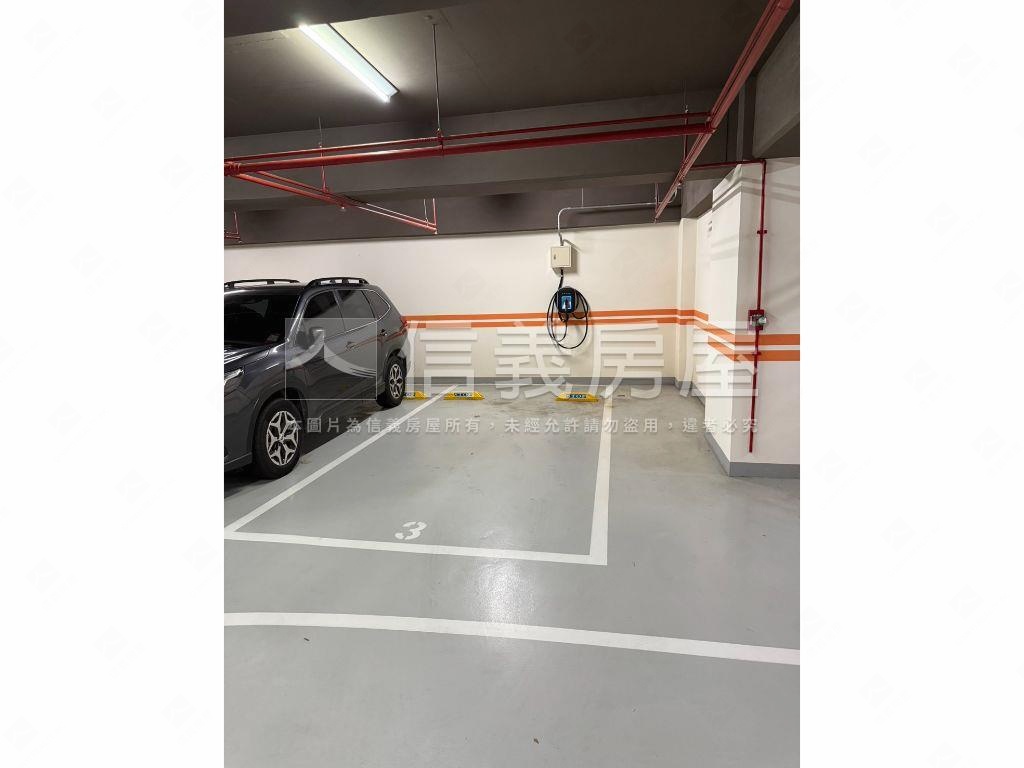 水秀公園３＋１有車位房屋室內格局與周邊環境