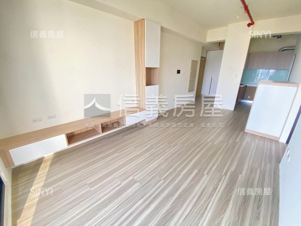 十二淳２房次頂樓裝潢戶房屋室內格局與周邊環境