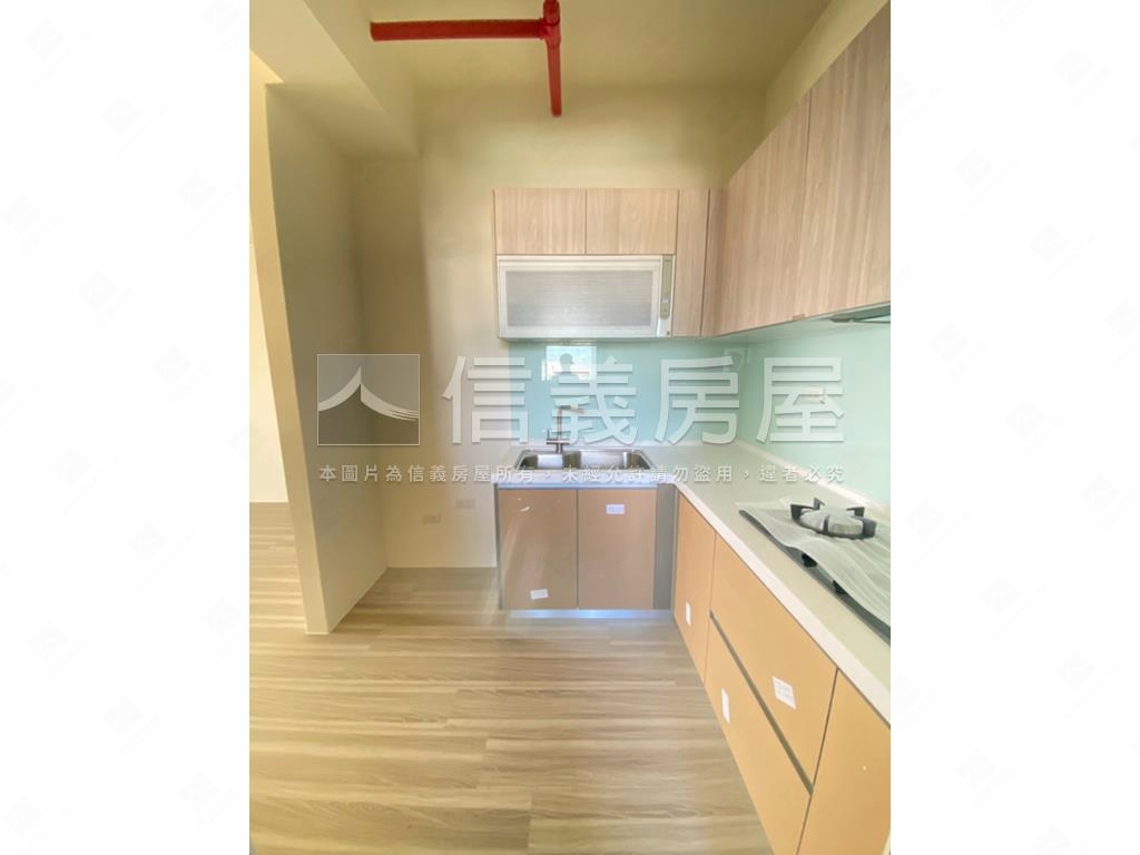 十二淳２房次頂樓裝潢戶房屋室內格局與周邊環境