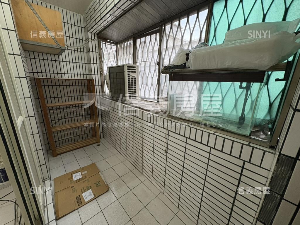 樹仁一街大四房公寓房屋室內格局與周邊環境