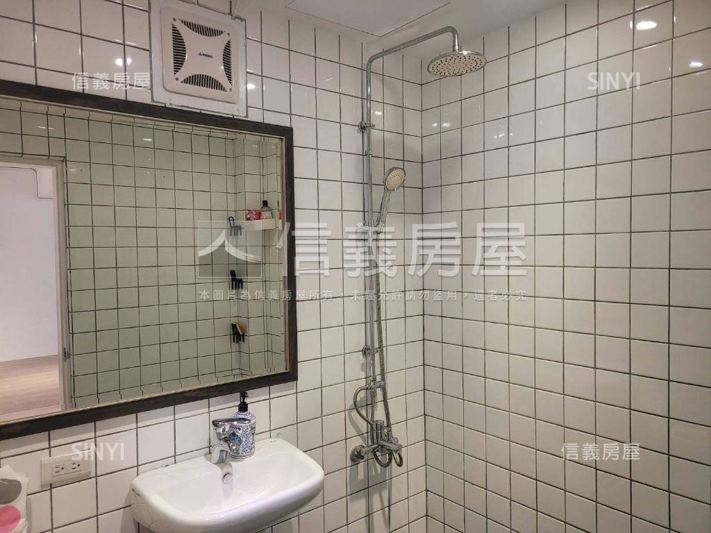 稀有林蔭二村２樓房屋室內格局與周邊環境