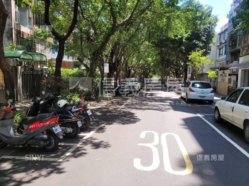 稀有林蔭二村２樓房屋室內格局與周邊環境