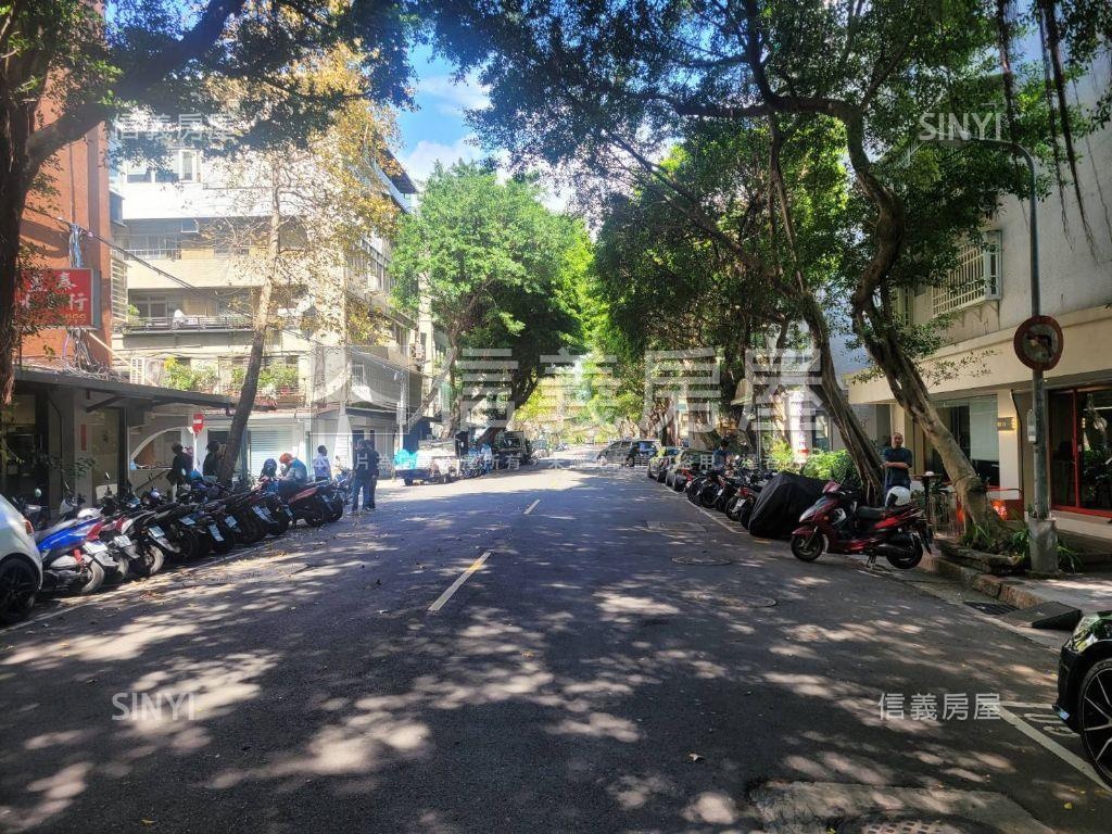 稀有林蔭二村２樓房屋室內格局與周邊環境