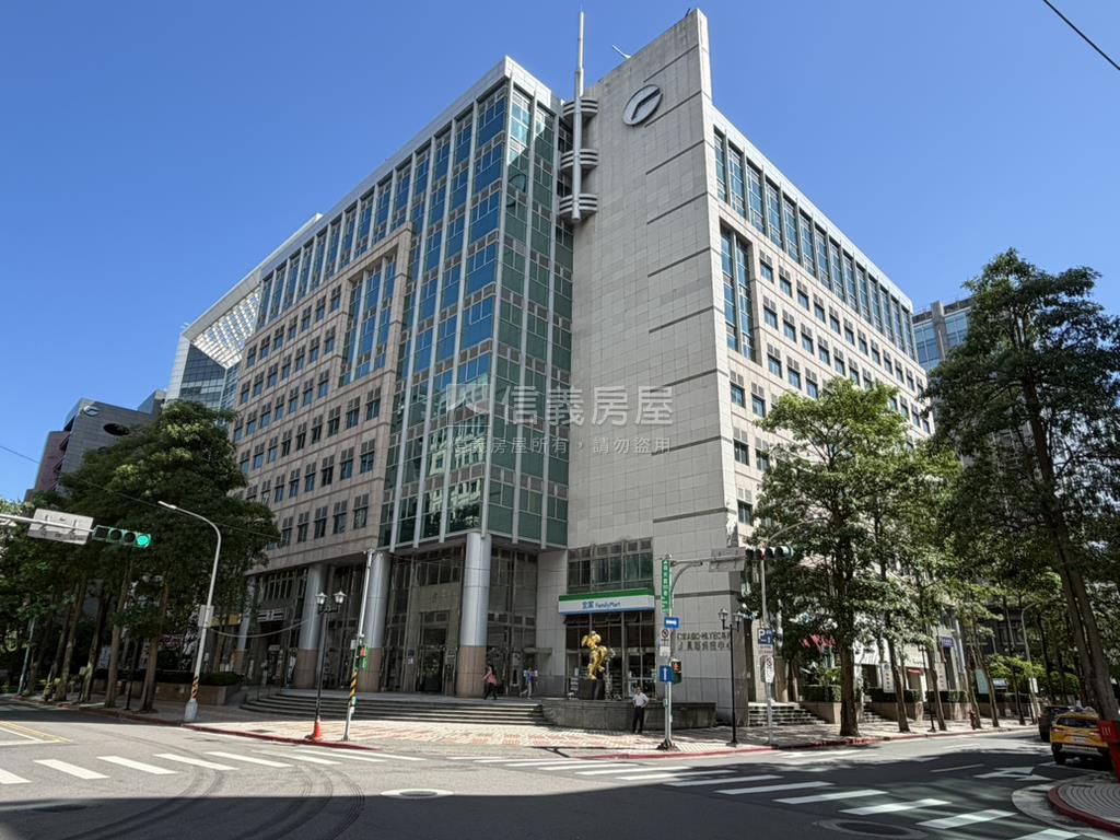 內科貝塔捷運美辦房屋室內格局與周邊環境