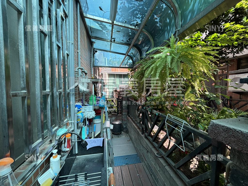 西屯林鼎建設七期店面別墅房屋室內格局與周邊環境