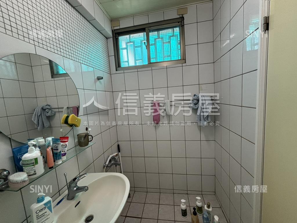 西屯林鼎建設七期店面別墅房屋室內格局與周邊環境