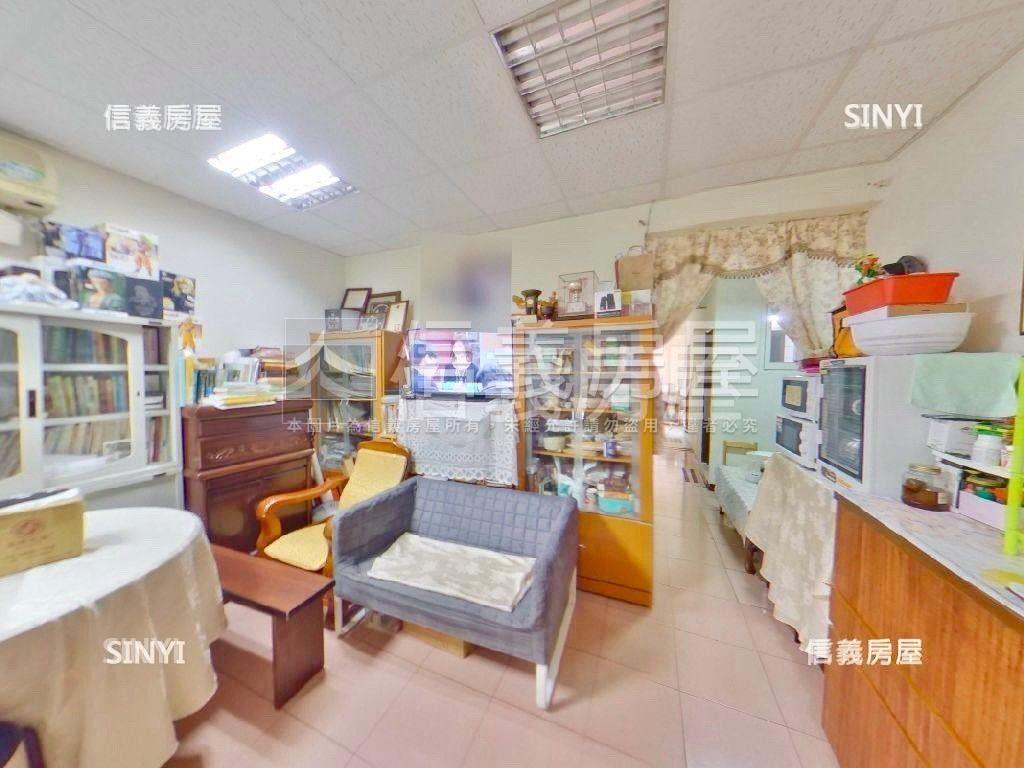 中山國中捷運頂加低總價房屋室內格局與周邊環境