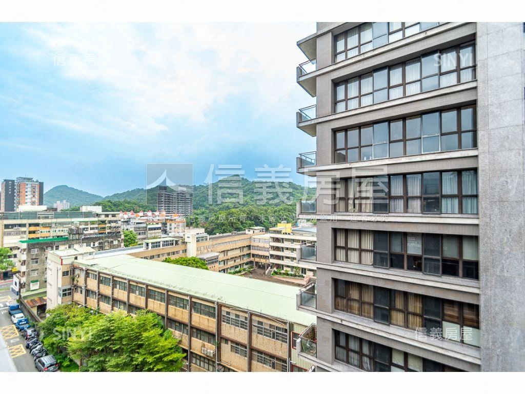 近文德站高樓庭園管理大戶房屋室內格局與周邊環境