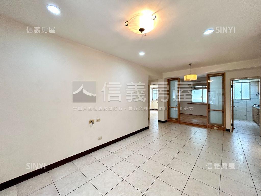 近北市首購成家二樓房屋室內格局與周邊環境