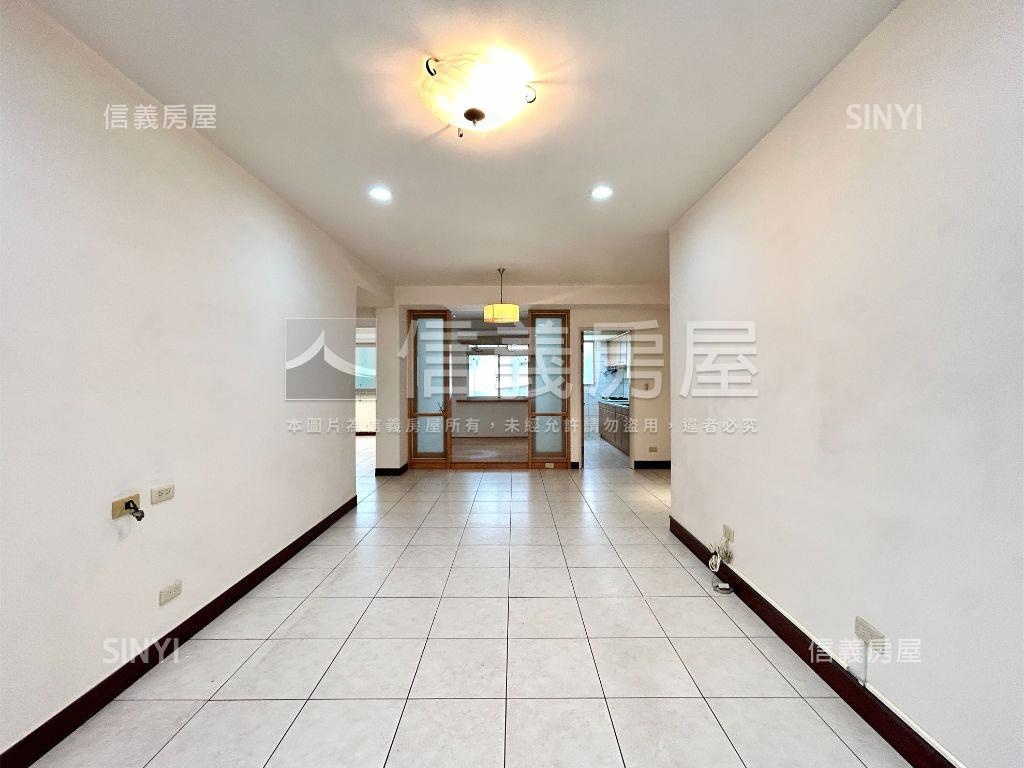 近北市首購成家二樓房屋室內格局與周邊環境