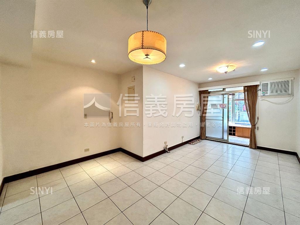 近北市首購成家二樓房屋室內格局與周邊環境