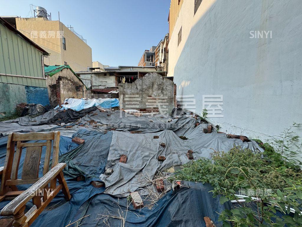 近台中公園練武路上土地房屋室內格局與周邊環境