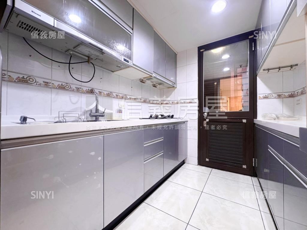 臻愛歐洲質感美２房車位房屋室內格局與周邊環境