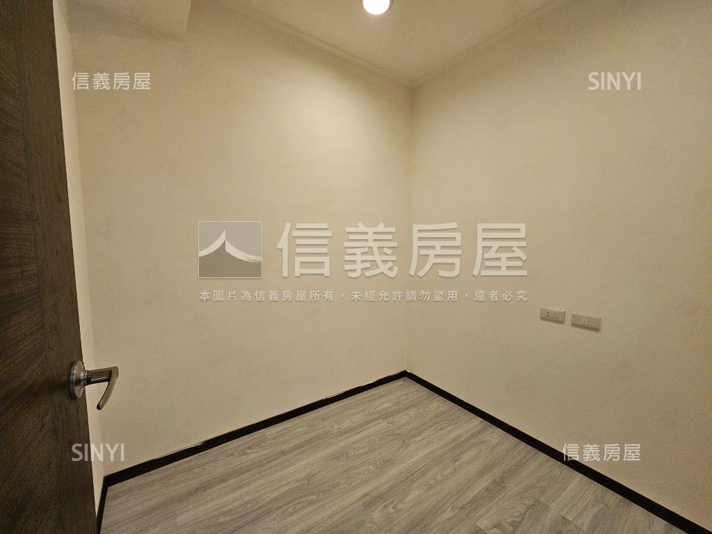 近三坑站美妝公寓二樓房屋室內格局與周邊環境