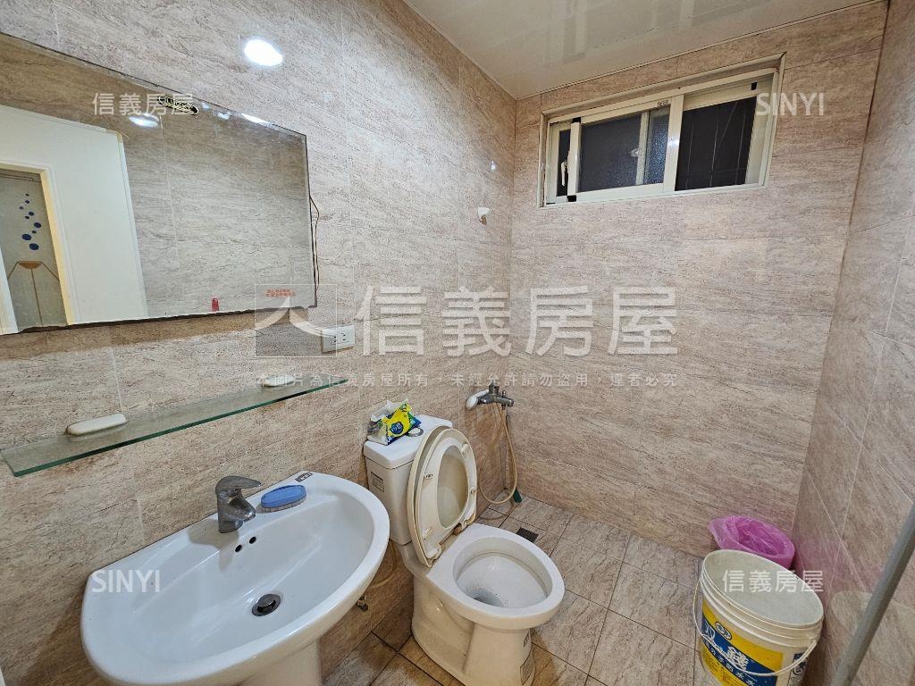 近三坑站美妝公寓二樓房屋室內格局與周邊環境