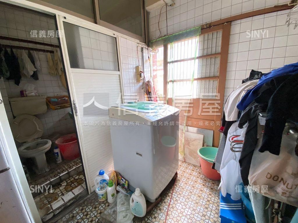 正市中心華山路稀有店面房屋室內格局與周邊環境