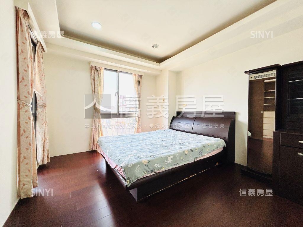 美學院大戶附雙車位房屋室內格局與周邊環境