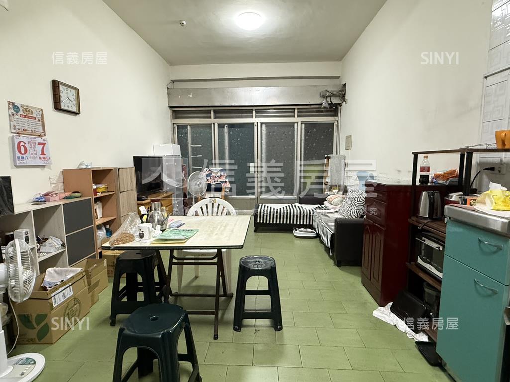 鳳山前巷後街低總小資透天房屋室內格局與周邊環境