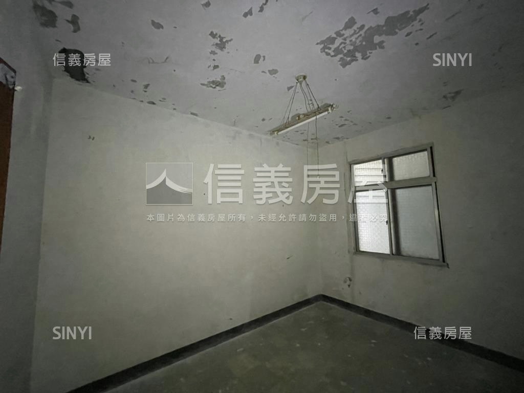 大遠百旁１樓公寓房屋室內格局與周邊環境
