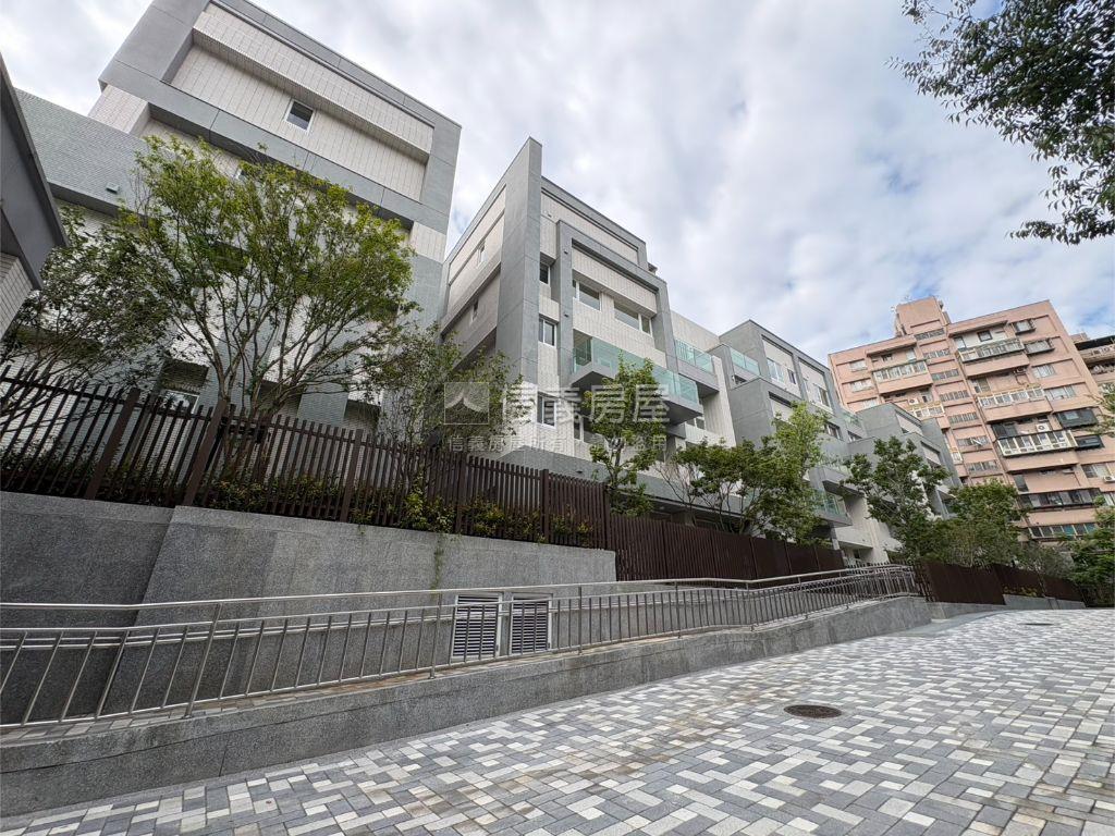 木柵樹語院新落成露臺戶房屋室內格局與周邊環境