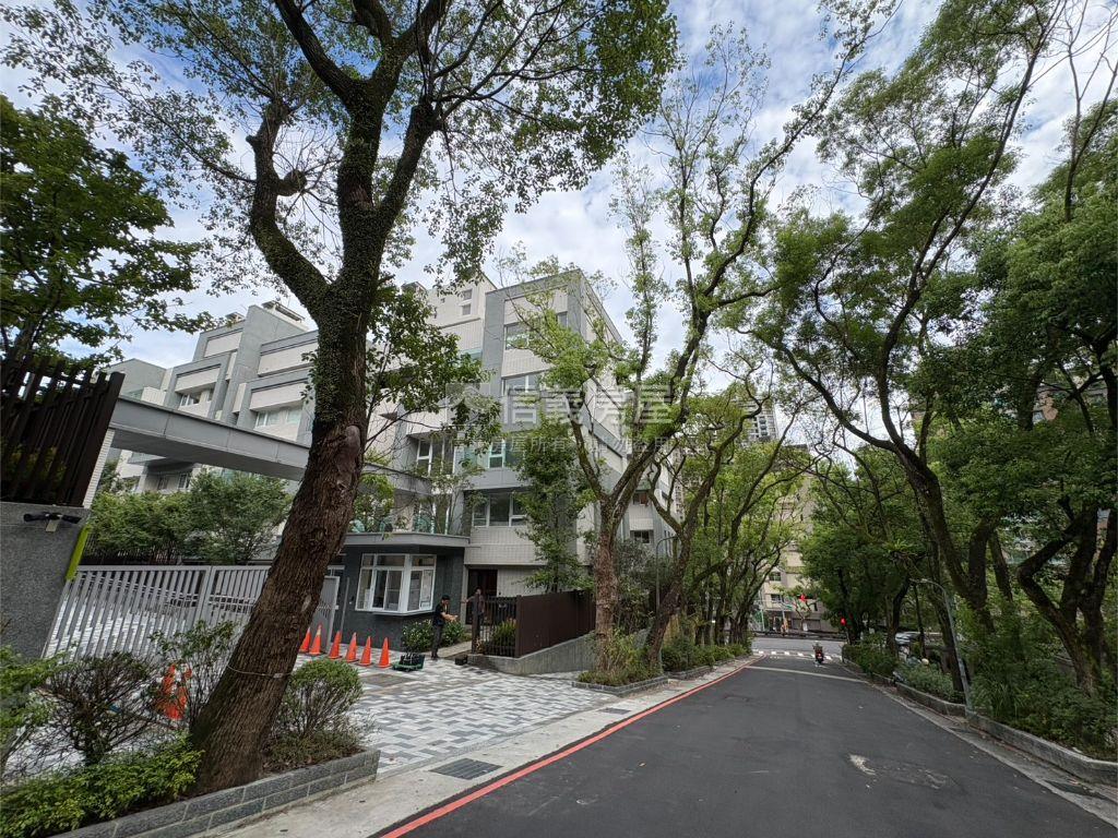 木柵樹語院新落成露臺戶房屋室內格局與周邊環境