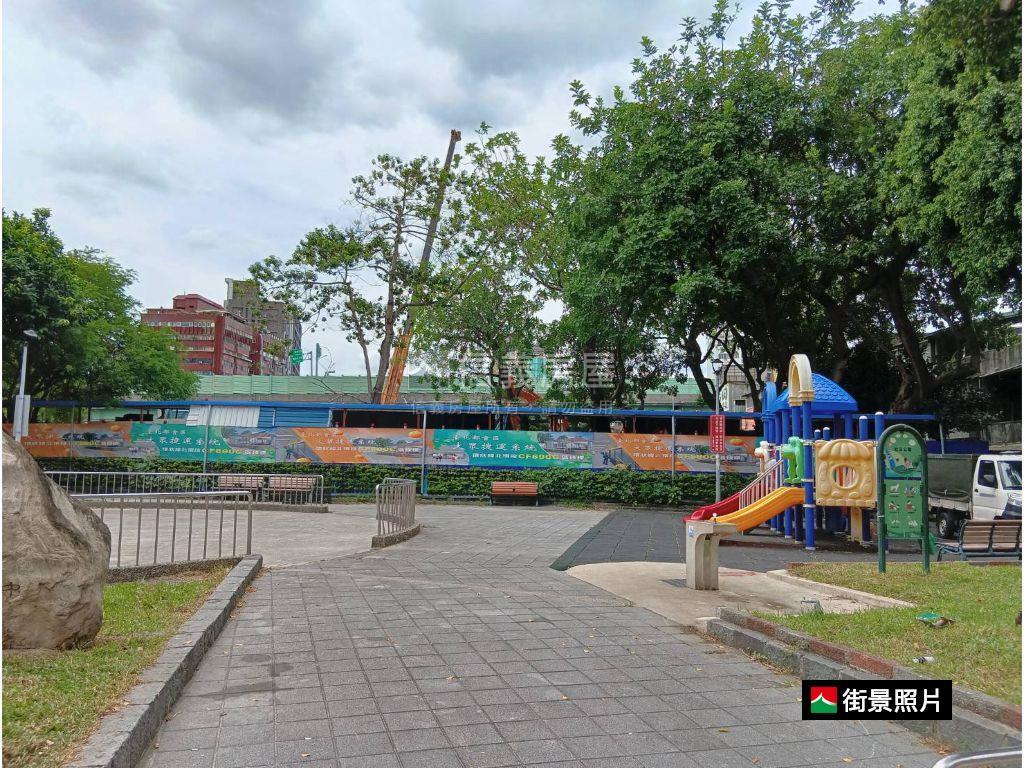 專任環狀線Ｙ２４旁透店房屋室內格局與周邊環境