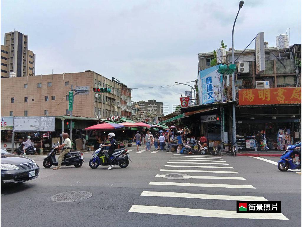 專任環狀線Ｙ２４旁透店房屋室內格局與周邊環境
