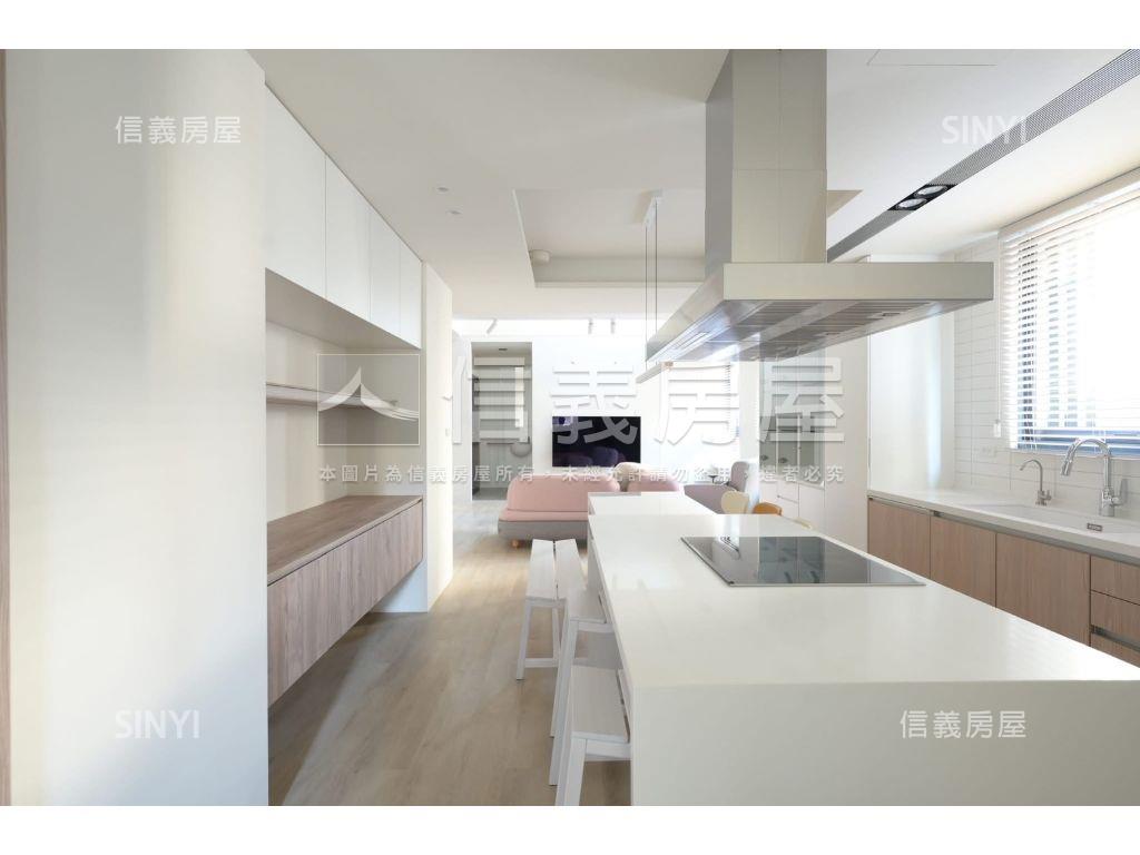 馥曉首藏庭院裝潢大戶房屋室內格局與周邊環境