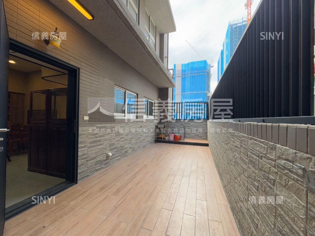 容邑ＰＡＲＫ稀有露臺戶房屋室內格局與周邊環境