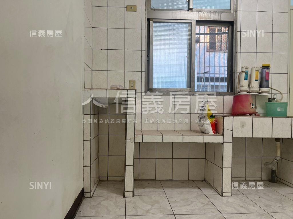近全聯市場公寓房屋室內格局與周邊環境