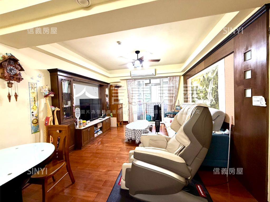 龍城綠境三房車位房屋室內格局與周邊環境